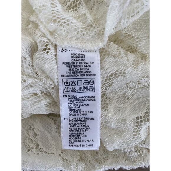 Forever 21 Womens Cream Lace Ruffle Tube Crop Top Size Medium - Picture 7 of 7